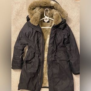 Aritzia - Babaton Oskar Parka (Black - Medium)